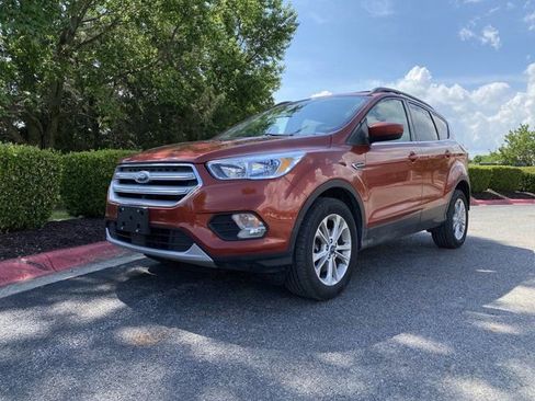 Used 2019 Ford Escape SE AWD/4WD image 8