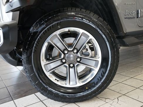 Used 2021 Jeep Wrangler Unlimited Sahara AWD/4WD image 49