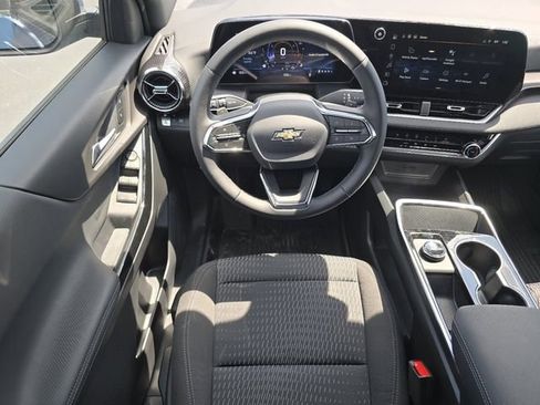 New 2026 Chevrolet Equinox LT w/ Safety and Technology Package FWD image 13