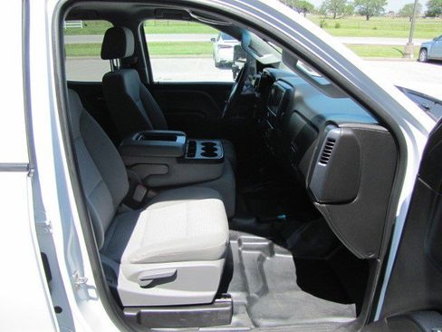 Used 2018 GMC Sierra 2500 4x4 Double Cab w/ Sierra Convenience Package image 9