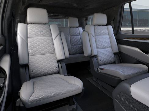 New 2026 Cadillac Escalade Platinum Luxury AWD/4WD image 18