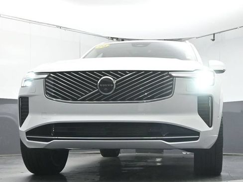 Used 2026 Volvo XC90 T8 Ultra w/ Protection Package Premier AWD/4WD image 35
