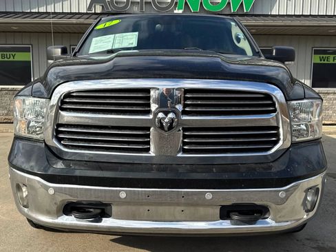 Used 2017 RAM 1500 Lone Star AWD/4WD image 2