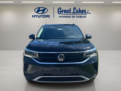 Used 2024 Volkswagen Taos SE AWD/4WD image 8