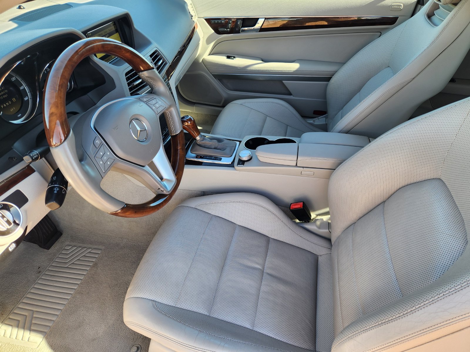 Used 2012 Mercedes-Benz E 350 Cabriolet image 16