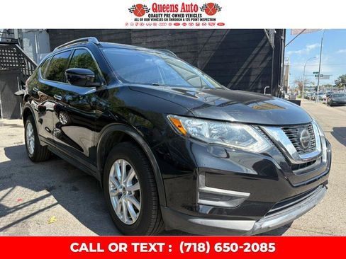 Used 2018 Nissan Rogue SV image 6