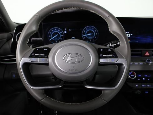 Certified 2024 Hyundai Elantra SEL w/ Convenience Package FWD image 27
