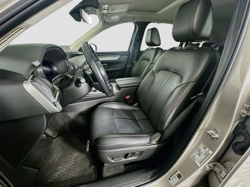 Used 2025 MAZDA CX-90 Plug-In Hybrid w/ Preferred AWD/4WD image 13