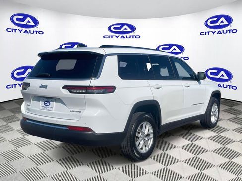 Used 2023 Jeep Grand Cherokee L Laredo image 3
