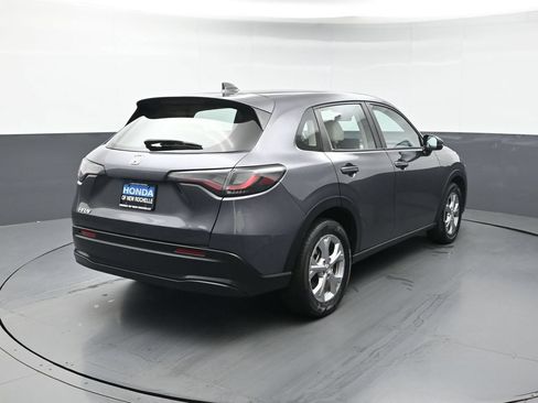 Certified 2023 Honda HR-V LX image 6