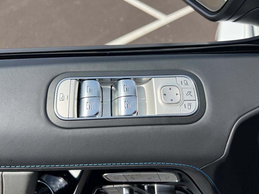 Used 2025 Mercedes-Benz G 580 w/ EQ Technology image 11