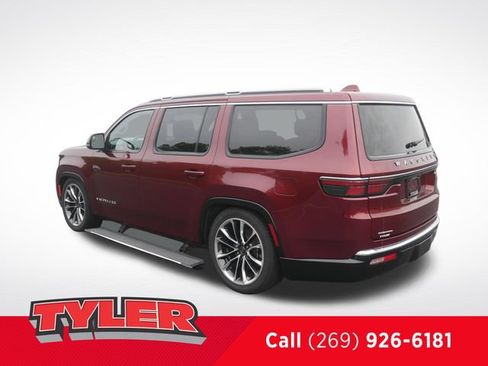 Used 2022 Jeep Wagoneer Series III w/ Premium Group I AWD/4WD image 5