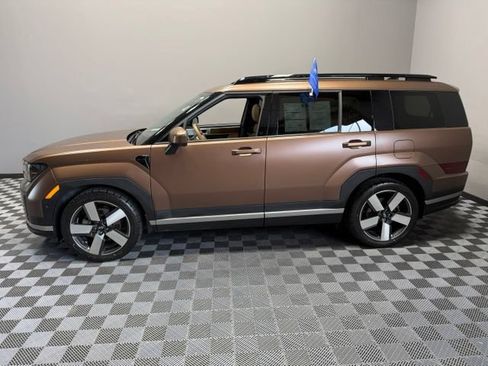 Used 2024 Hyundai Santa Fe Limited AWD/4WD image 6