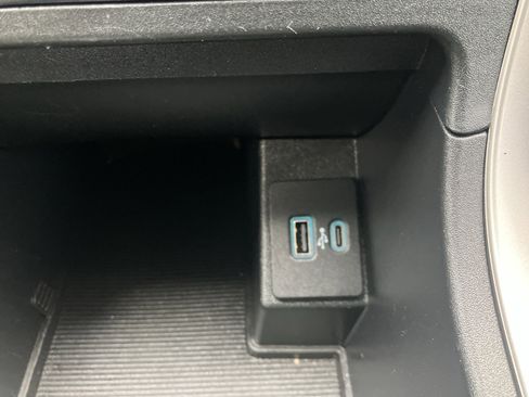 Certified 2024 Ford Edge SEL image 33