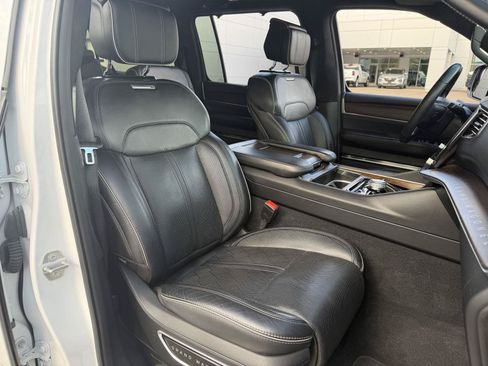 Used 2023 Jeep Grand Wagoneer L Series II AWD/4WD image 20