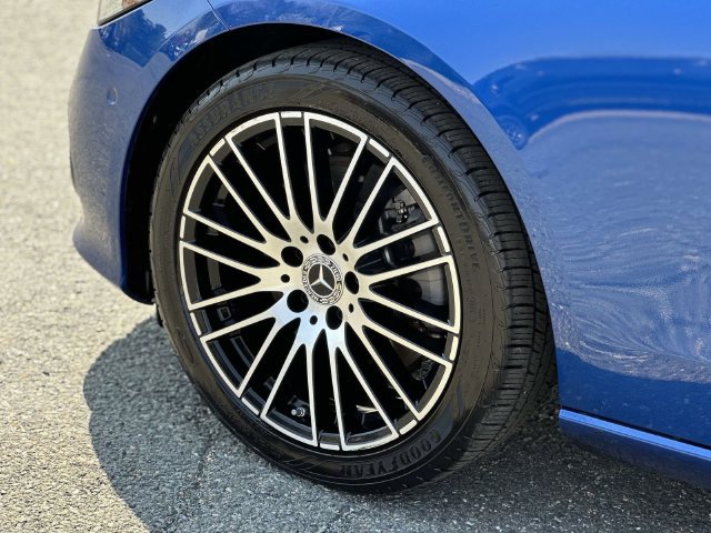 Used 2023 Mercedes-Benz C 300 4MATIC Sedan image 10