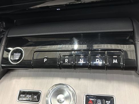 Used 2025 Lincoln Navigator Reserve AWD/4WD image 18