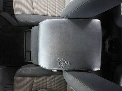 Used 2011 RAM 1500 Big Horn image 30