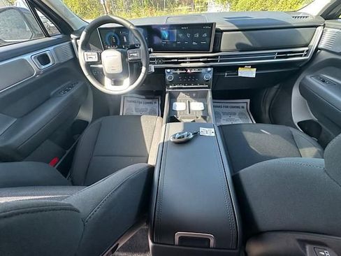 New 2026 Hyundai Santa Fe SE image 11