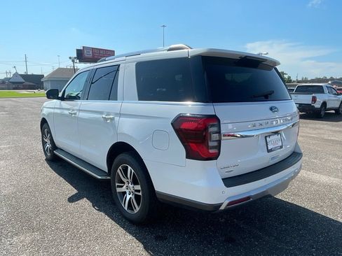 Used 2022 Ford Expedition Limited RWD image 5