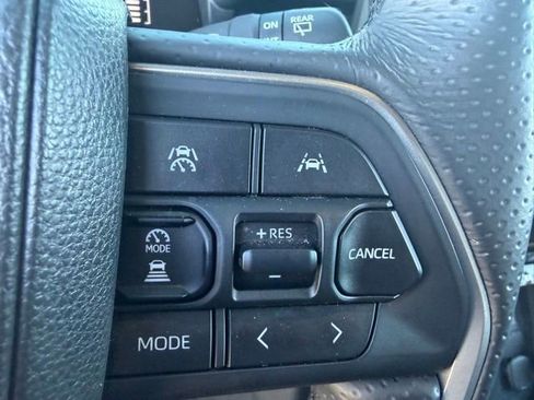 Used 2025 Toyota 4Runner SR5 image 16