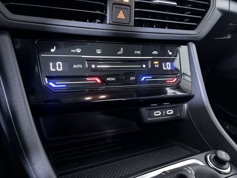 New 2026 Volkswagen Jetta SE image 19