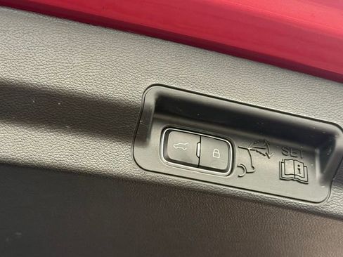 Certified 2023 Ford Explorer XLT w/ Equipment Group 202A image 29