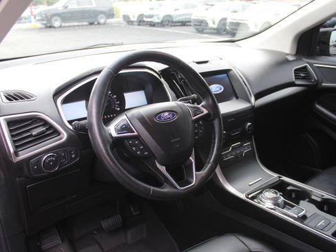 Used 2019 Ford Edge SEL w/ Equipment Group 201A AWD/4WD image 13