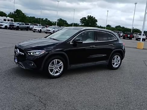 Used 2022 Mercedes-Benz GLA 250 4MATIC image 4
