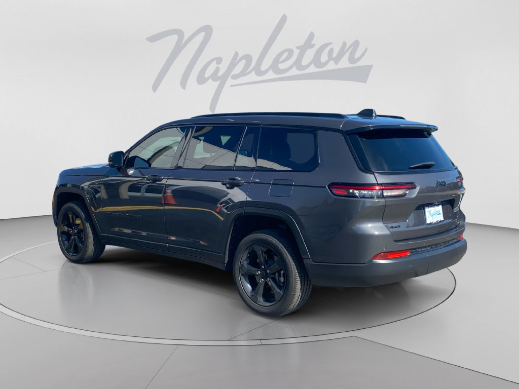 Used 2025 Jeep Grand Cherokee L Altitude AWD/4WD image 3