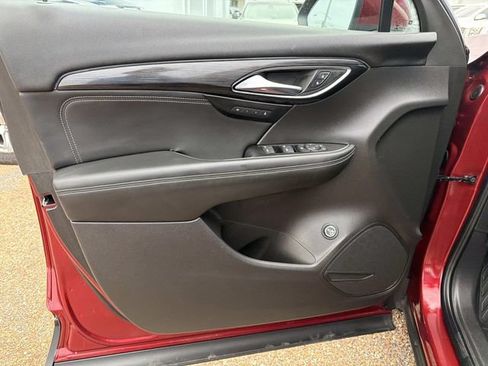 Used 2023 Buick Envision Essence FWD image 24