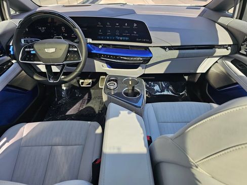 New 2026 Cadillac Optiq Luxury 2 AWD/4WD image 17