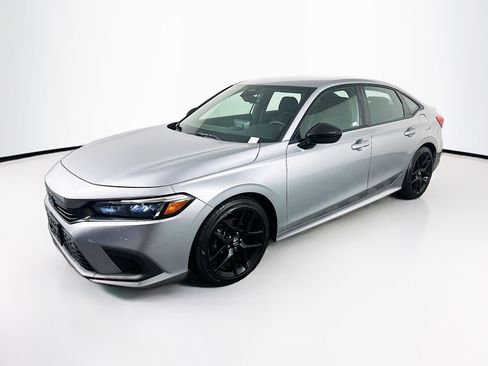 Used 2022 Honda Civic Sport image 3