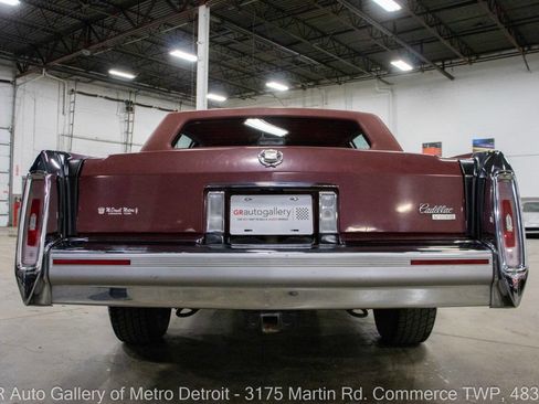 Used 1990 Cadillac Brougham image 6