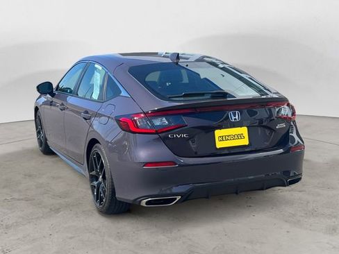 Used 2024 Honda Civic Sport Touring image 3