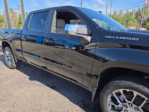 New 2026 Chevrolet Silverado 1500 LT w/ Safety Package AWD/4WD image 11