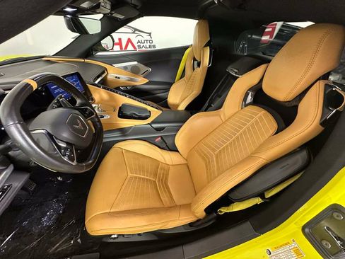 Used 2022 Chevrolet Corvette Stingray Preferred Cpe w/ Z51 Performance Package RWD image 32