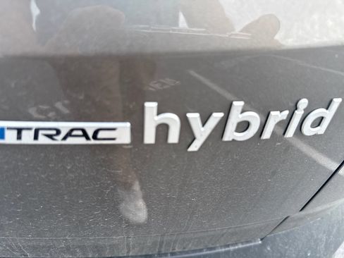 Used 2025 Hyundai Tucson Limited AWD/4WD image 8