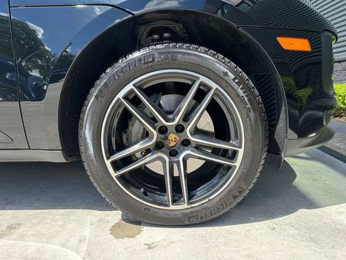 Certified 2021 Porsche Macan S AWD/4WD image 15