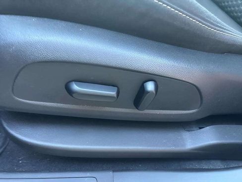 Used 2019 GMC Acadia SLE image 14