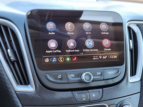 Used 2025 Chevrolet Malibu LT image 17