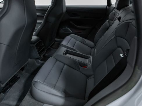 Certified 2023 Porsche Taycan GTS AWD/4WD image 34