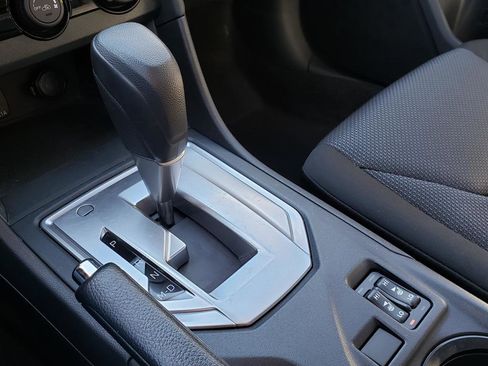 Used 2023 Subaru Impreza 2.0i Premium image 24