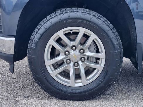Used 2021 Chevrolet Silverado 1500 LT w/ Z71 Off-Road Package AWD/4WD image 10