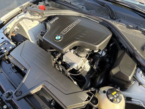 Used 2015 BMW 328i xDrive Sedan AWD/4WD image 13