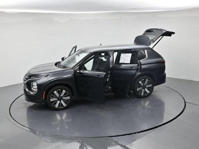 Used 2025 Mitsubishi Outlander SE FWD image 50