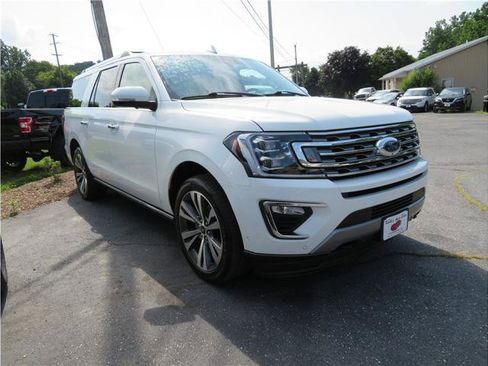 Used 2020 Ford Expedition Max Limited w/ Equipment Group 302A AWD/4WD image 17