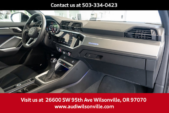 Used 2025 Audi Q3 2.0T Premium Plus w/ Premium Plus Package AWD/4WD image 29