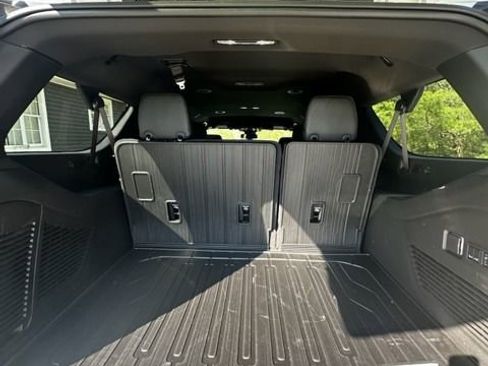 Used 2026 GMC Yukon XL Denali w/ LPO, Floor Liner Package image 2