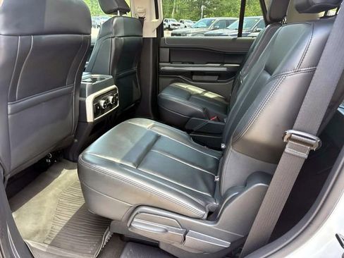 Used 2024 Ford Expedition XLT AWD/4WD image 11